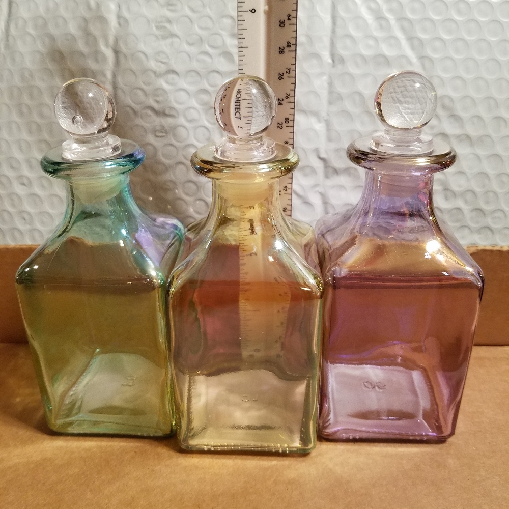 Beautiful colorful glass bottles with lids
3 bott - Picture 5 of 11